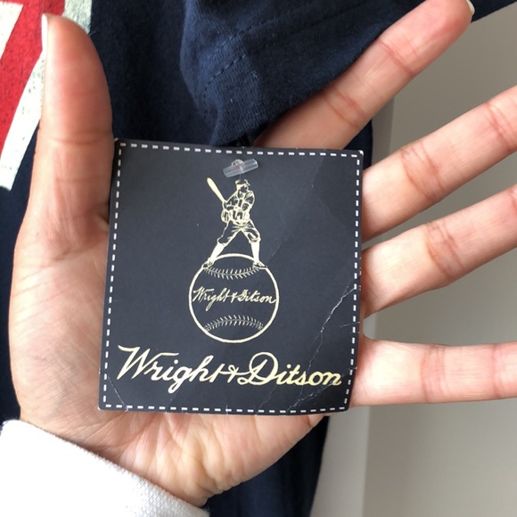 Wright & Ditson Vintage Style Yankees Graphic Tee! - Picture 5 of 7